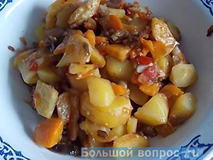 картошка, жареная с овощами