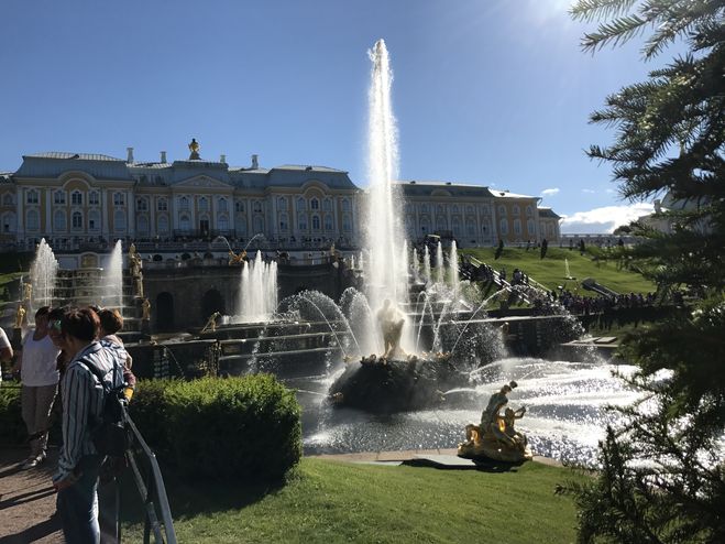 когда включат фонтаны в петергофе 2018 год дата открытия санкт петербург