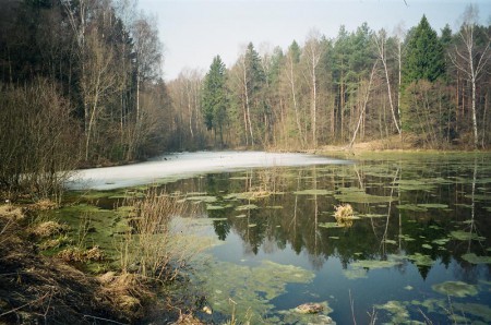 апрель